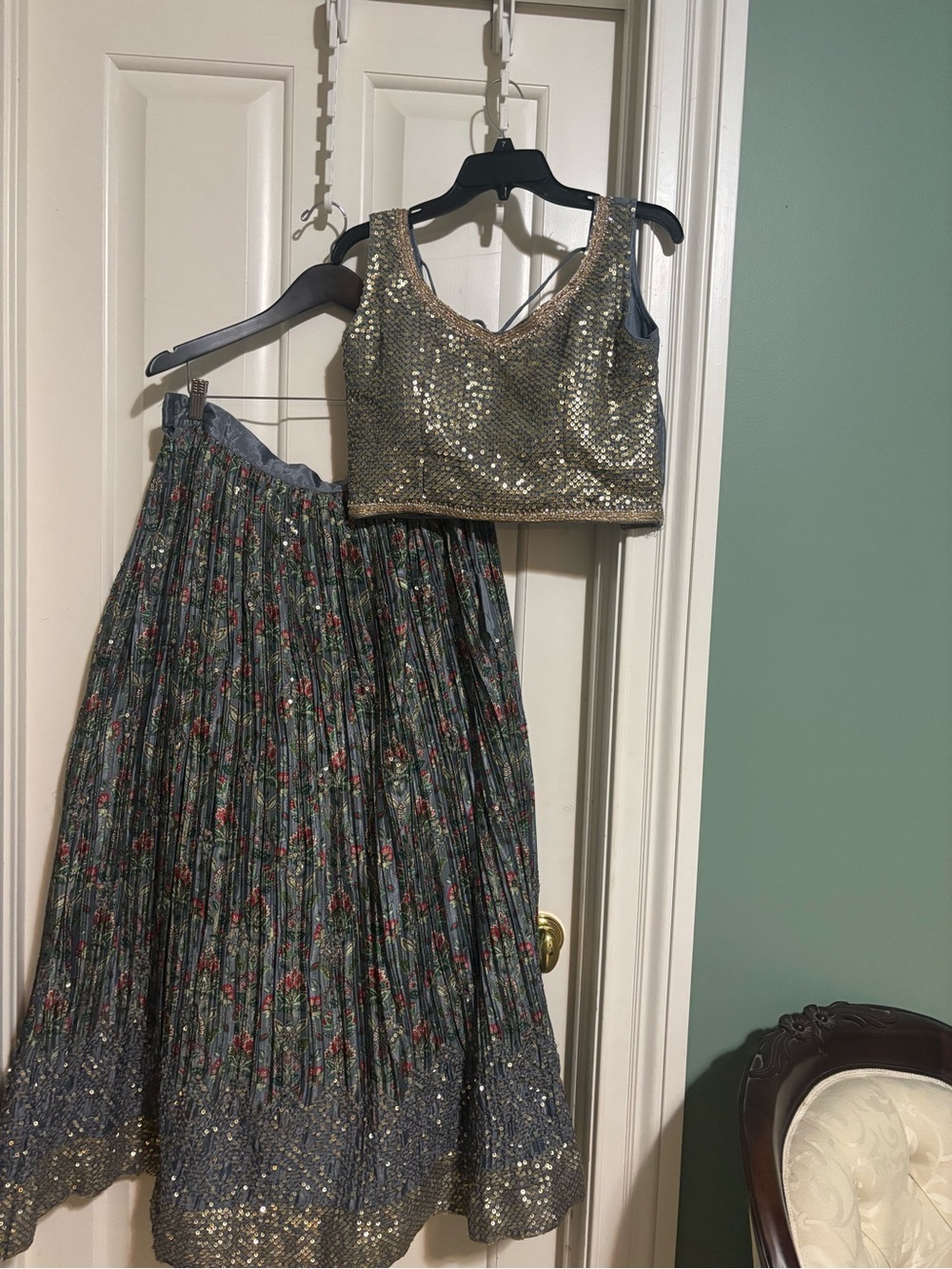 Silver color Gray Floral Sequined Lehenga Skirt, Choli & Dupetta . - Picture 6 of 14